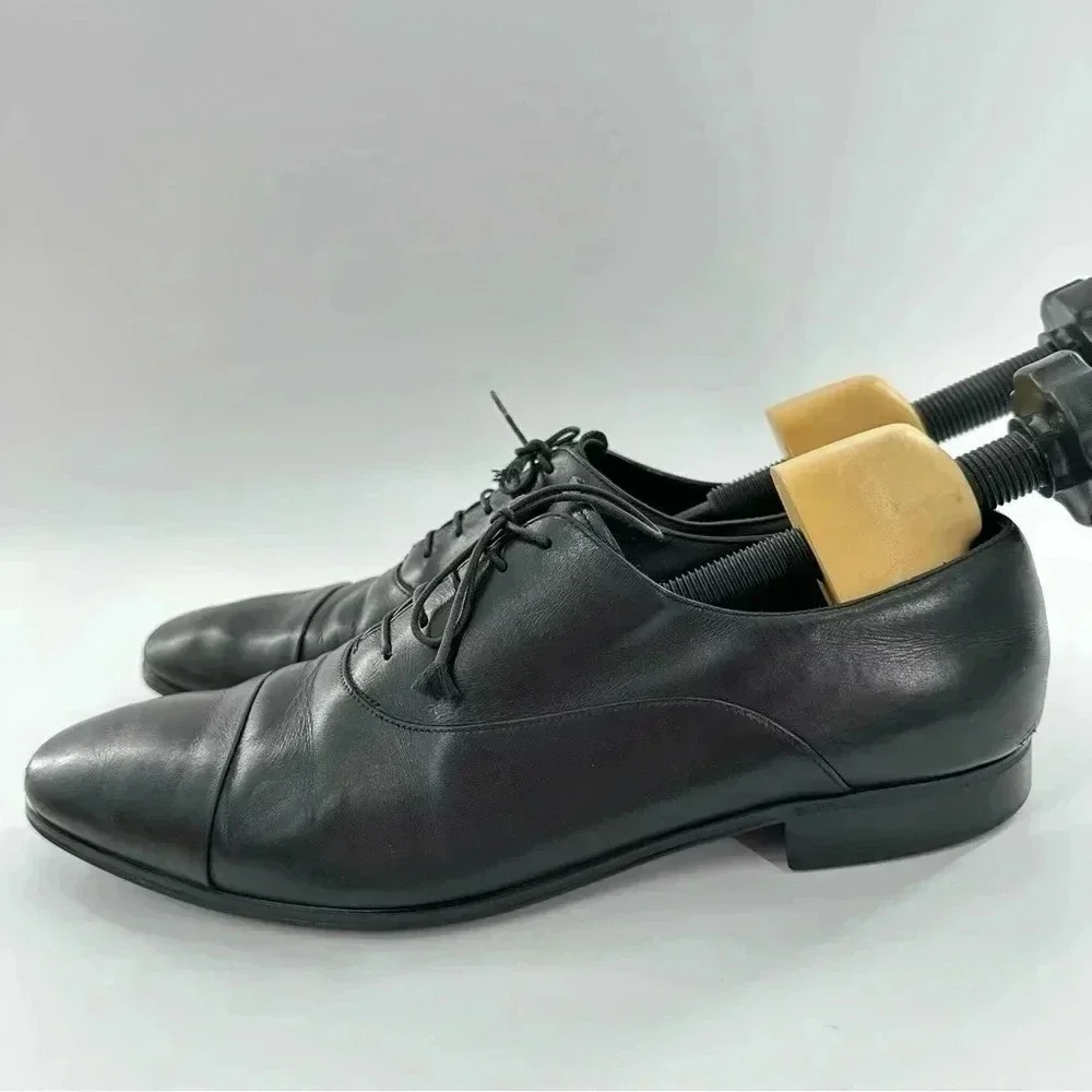 Salvatore Ferragamo mens dress shoes 10 rain lux black Italian leather cap toe